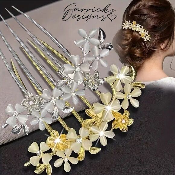 Crystal With Pearl Flowers Bridal Hair Comb For Weddings or Evening Dress - Picture 1 of 8